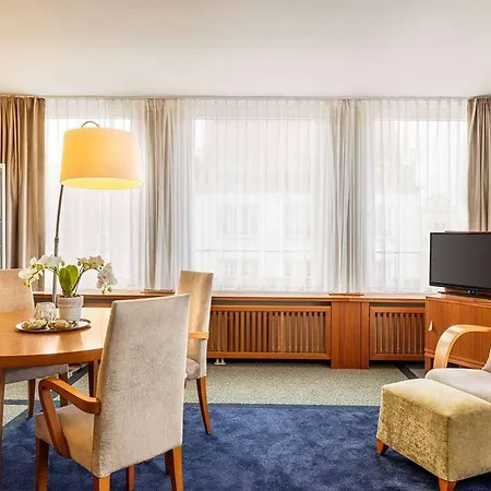 Отель Vienna House By Wyndham Sonne Росток